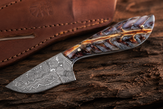 Damascus Steel Pinecone Skinner Knife