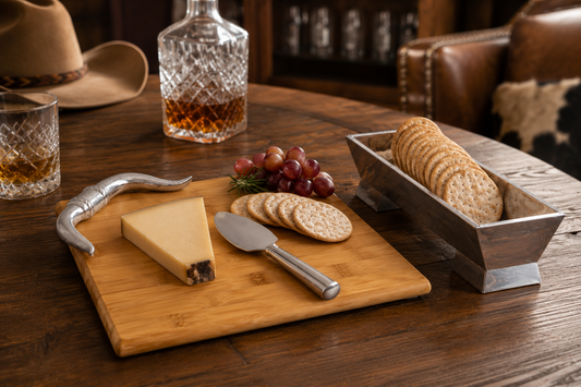 Longhorn Bamboo Cheese Set, detail view
