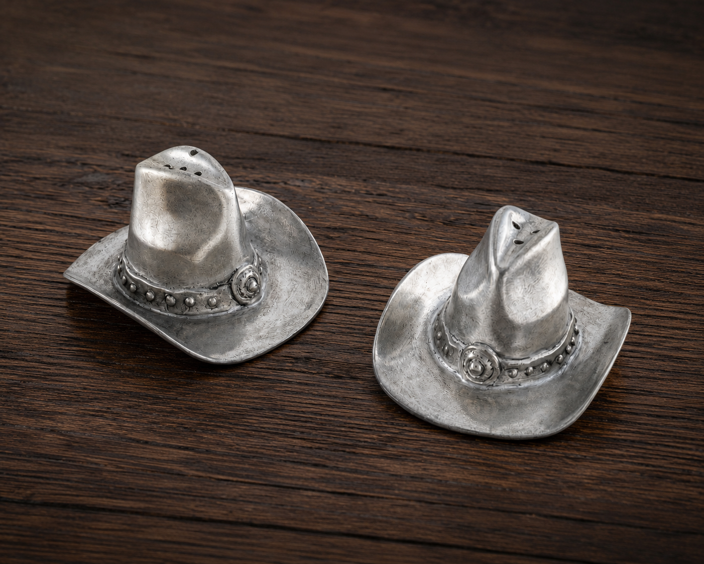 Pewter Cowboy Hat Salt & Pepper Set, side view