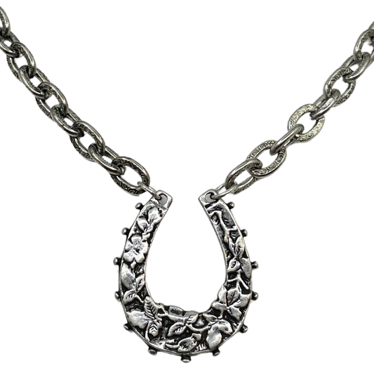Vintage Reproduction Sterling Plated 17" Chain with Horseshoe Pendant, front view