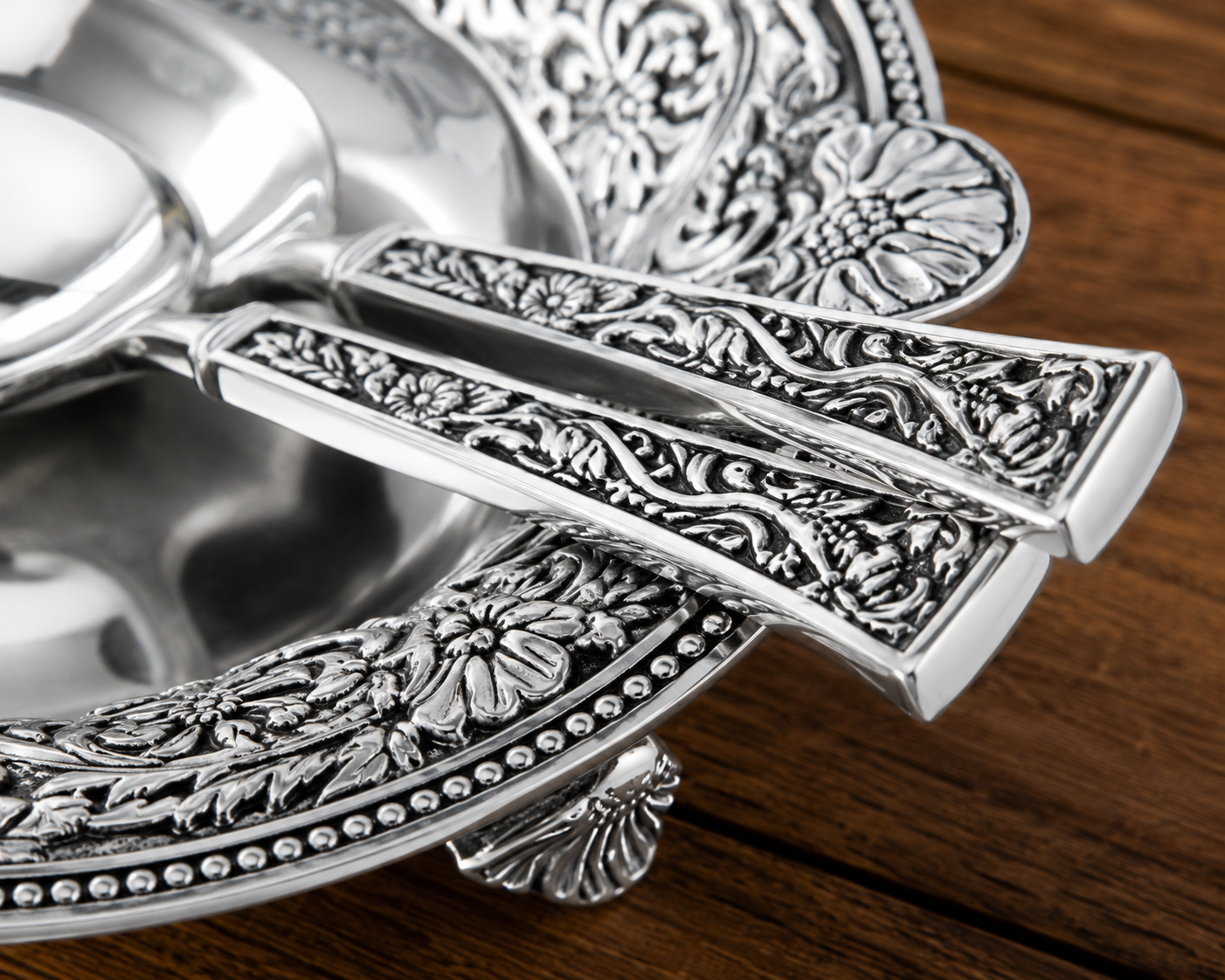 Concho Pattern Salad Bowl with Serving Set, side view