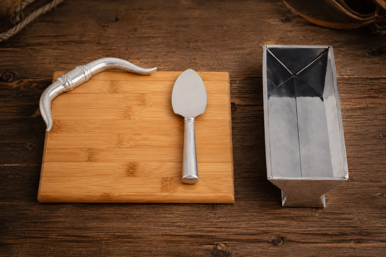 Longhorn Bamboo Cheese Set, lifestyle view