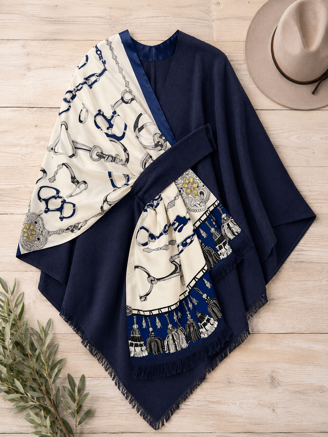 Pull Through Wrap / Navy / Blue Bit, alternate view